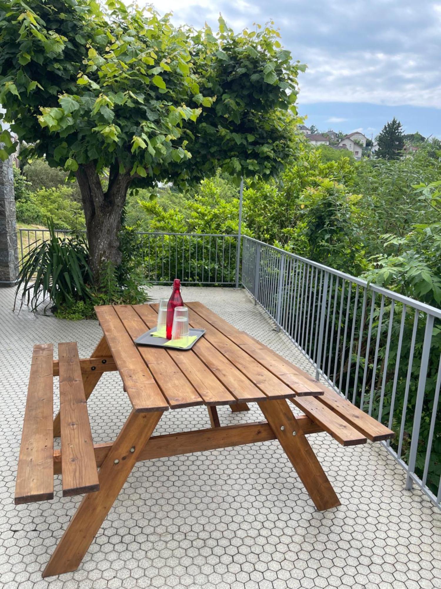 Paisible Eden Standing Terrasse - Magnifique Vue - Esprit Nature En Pleine Ville Tulle Extérieur photo